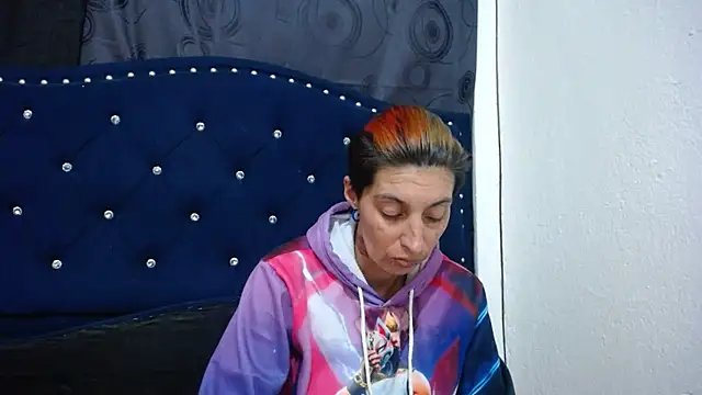 anyu1306 online show from January 9, 2025, 6:48 am