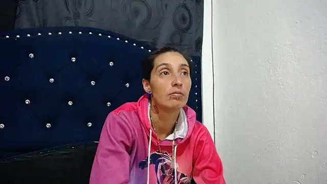 anyu1306 online show from January 12, 2025, 5:13 am