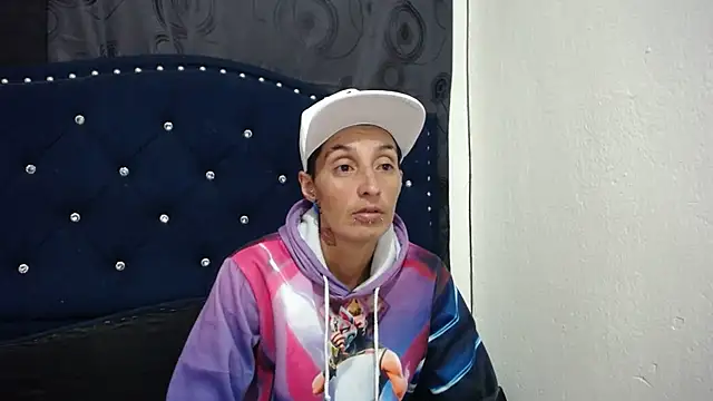 anyu1306 online show from March 1, 2025, 2:26 am