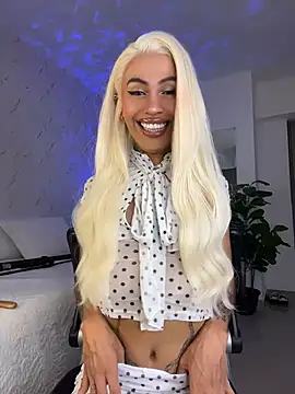 Snapshot of Miss_sagitario chatting on July 22, 2026, 12:08 pm Miss sagitario online show from July 22, 2026, 12:08 pm