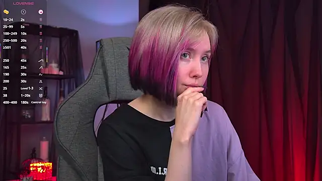 ReiYosimoto online show from April 10, 2026, 6:01 pm