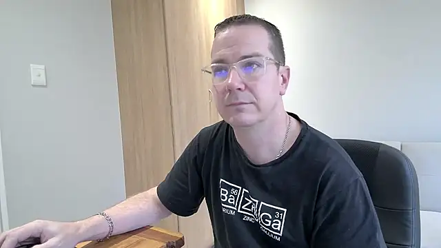 BrettJ81 online show from January 14, 2025, 2:53 pm