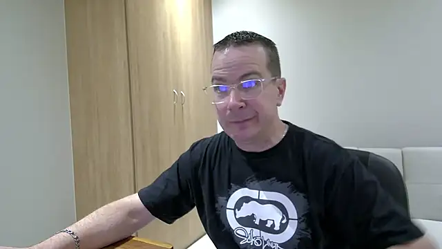 BrettJ81 online show from March 13, 2025, 5:18 pm