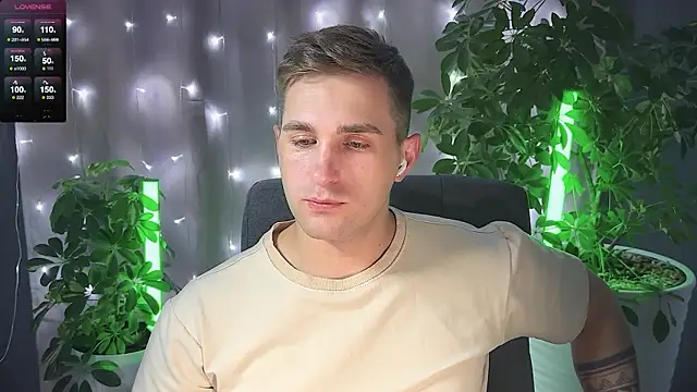 Sweeet  boy online show from March 8, 2025, 5:11 pm