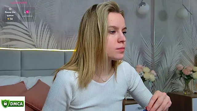 AmaliaBell online show from February 12, 2025, 1:06 pm