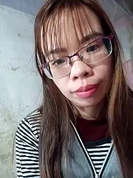   Mai-love19   online show from February 23, 2025, 8:06 am