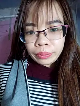   Mai-love19   online show from February 23, 2025, 11:47 pm