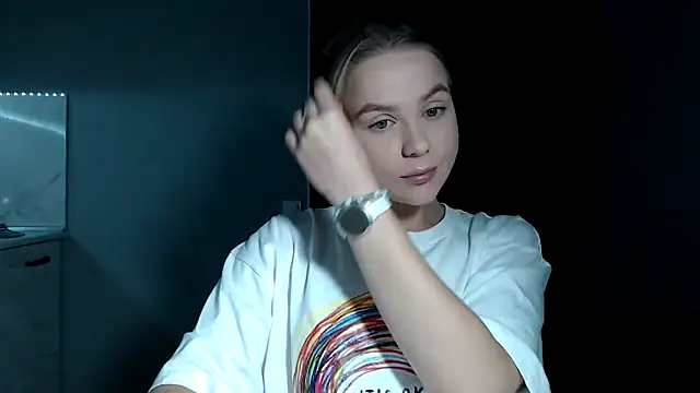 Sunbeam  online show from October 19, 2025, 7:36 pm