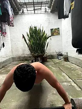 oliver price1 online show from December 17, 2025, 4:57 pm