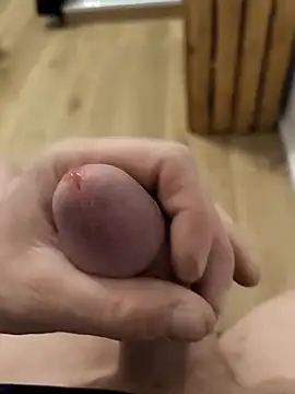 M-1985 online show from March 14, 2025, 7:55 pm