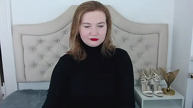 LaraDream online show from January 29, 2025, 6:28 pm