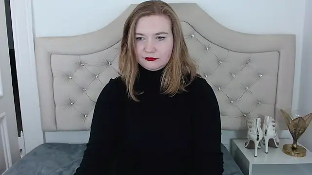 LaraDream online show from January 29, 2025, 9:50 pm