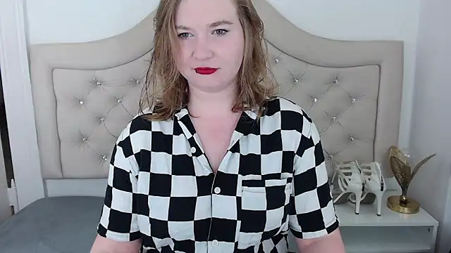 LaraDream online show from January 31, 2025, 7:18 pm