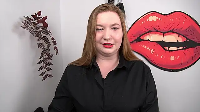 LaraDream online show from February 2, 2026, 1:10 pm