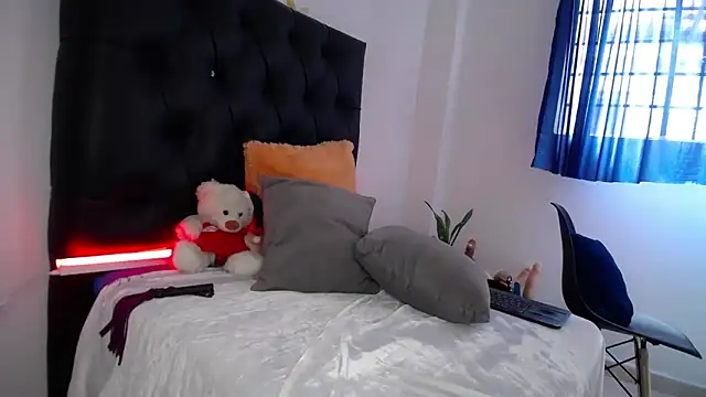 Snapshot of susan_smith18 chatting on February 20, 2025, 7:08 pm susan smith18 online show from February 20, 2025, 7:08 pm