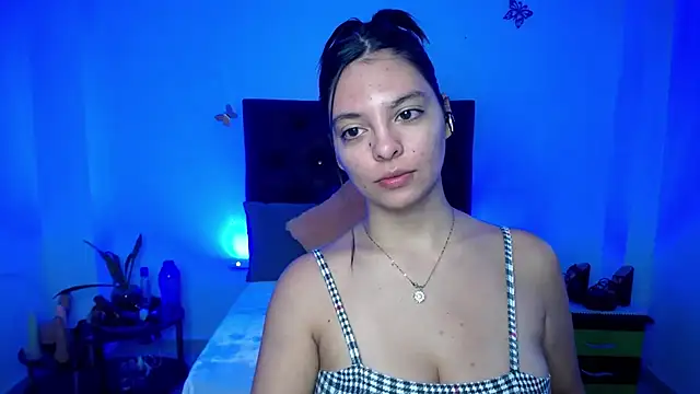 Snapshot of susan_smith18 chatting on March 5, 2025, 1:28 pm susan smith18 online show from March 5, 2025, 1:28 pm