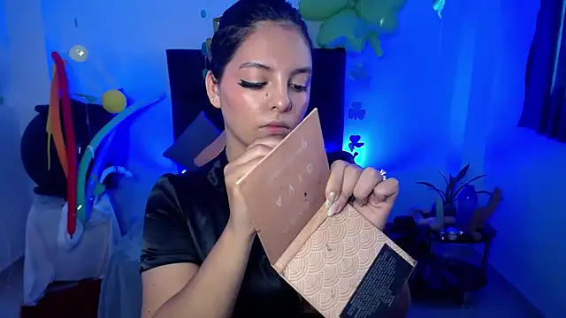 Snapshot of susan_smith18 chatting on March 19, 2025, 1:29 pm susan smith18 online show from March 19, 2025, 1:29 pm