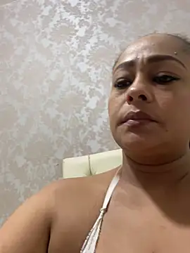 Snapshot of sofia_xxx02 chatting on February 14, 2025, 6:08 pm sofia xxx02 online show from February 14, 2025, 6:08 pm