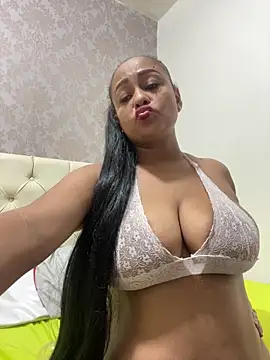 Snapshot of sofia_xxx02 chatting on February 14, 2025, 9:10 pm sofia xxx02 online show from February 14, 2025, 9:10 pm