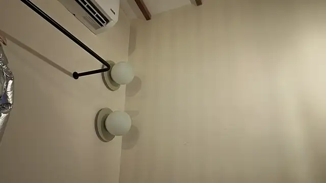 nelumbonucifera online show from April 10, 2026, 5:01 am