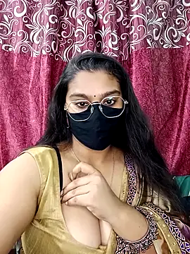 Jasmine jaaan online show from February 24, 2026, 4:32 am